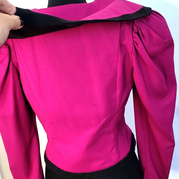 Vintage 1980s Fuchsia  Cropped Jacket with Shoulderpads - Picture 4 of 4